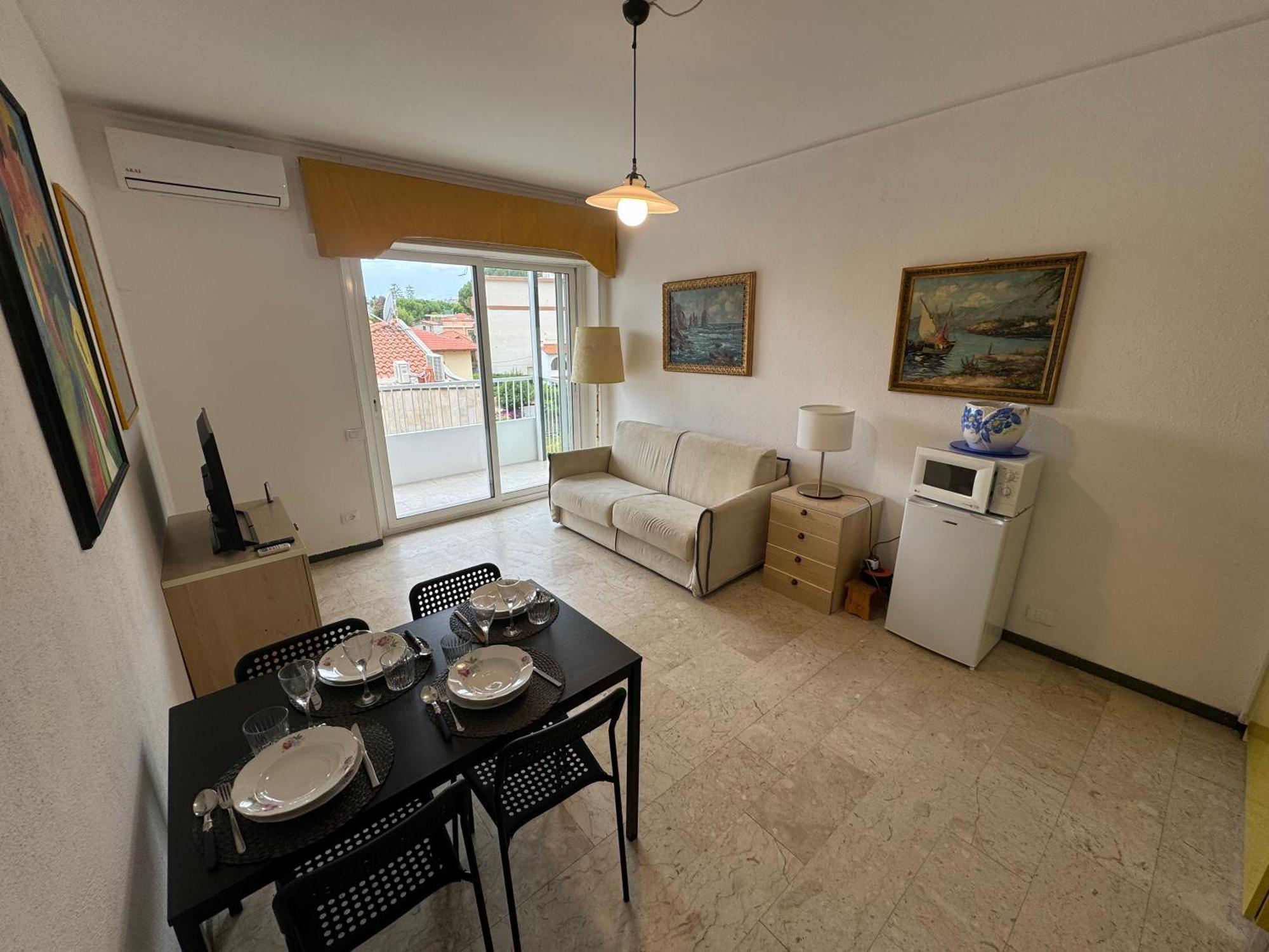 Tirrenia Beach House - Sea Front With Private Beach San Remo Extérieur photo